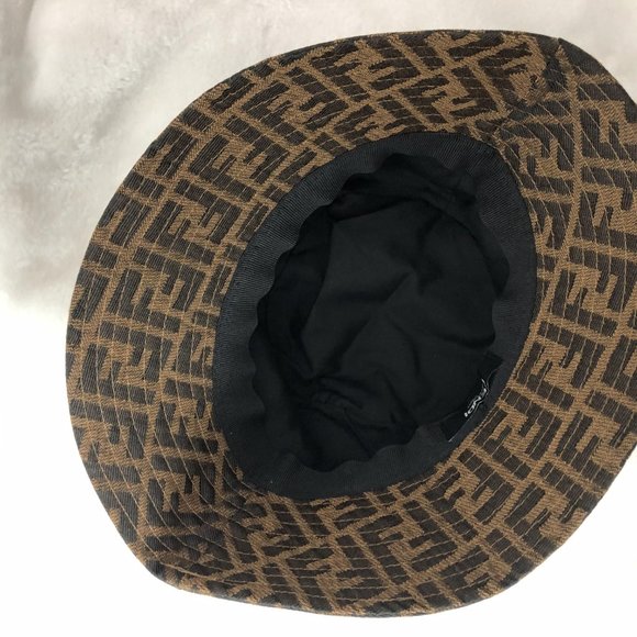 FENDI signature knitted bucket hat